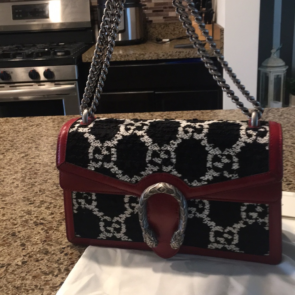 Sold on  ♏️ NWT Gucci Dionysus Handbag - Picture 6 of 14